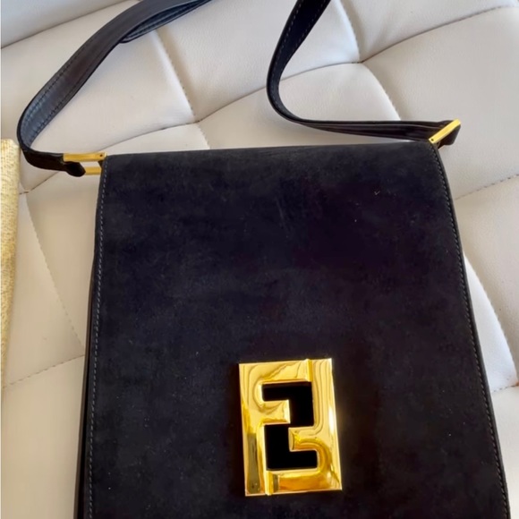 Gorgeous Suede Vintage Fendi, Pristine Condition - Picture 2 of 3